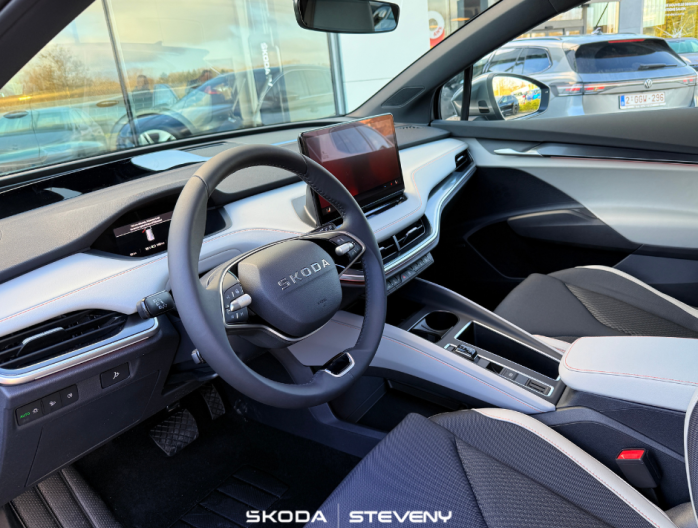 Skoda Elroq SUV compact électrique Steveny